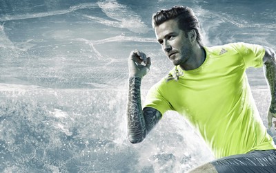 飞亚体育热评-凯特琳福特疯三经典时刻